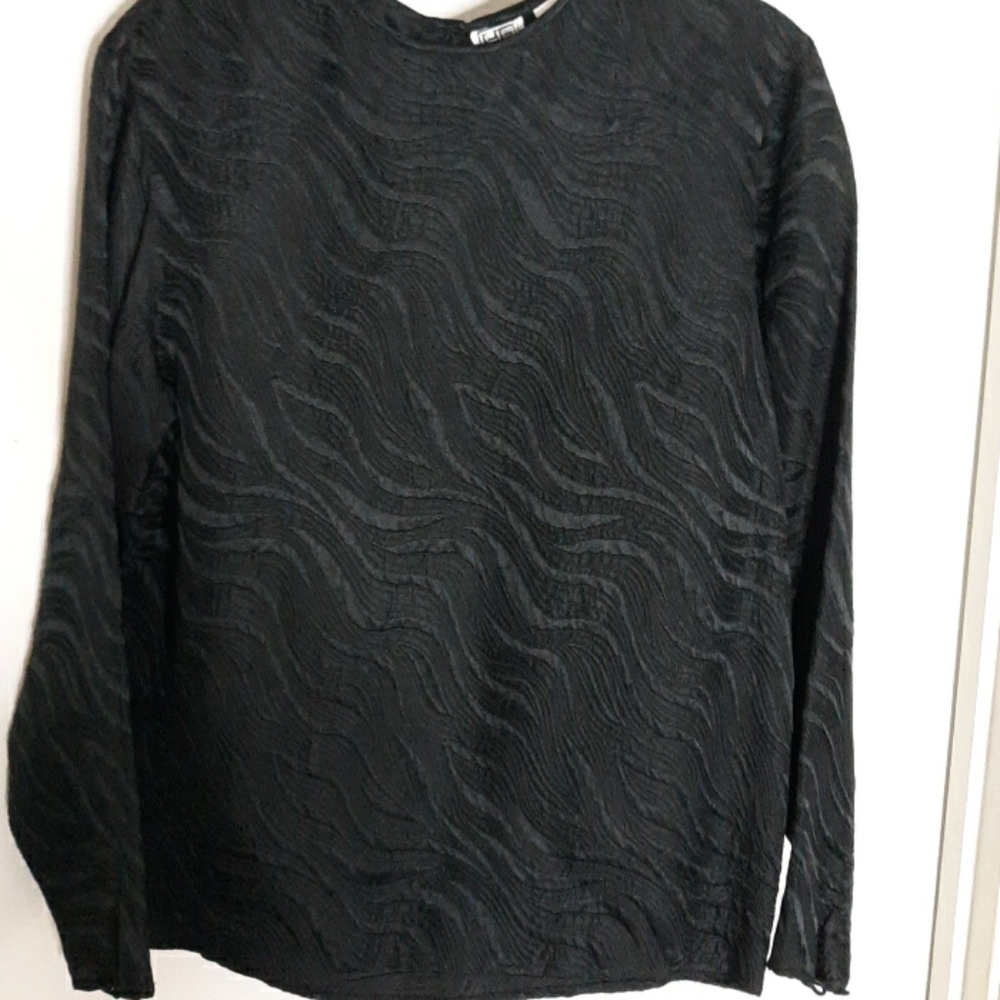 NWT Hero blouse